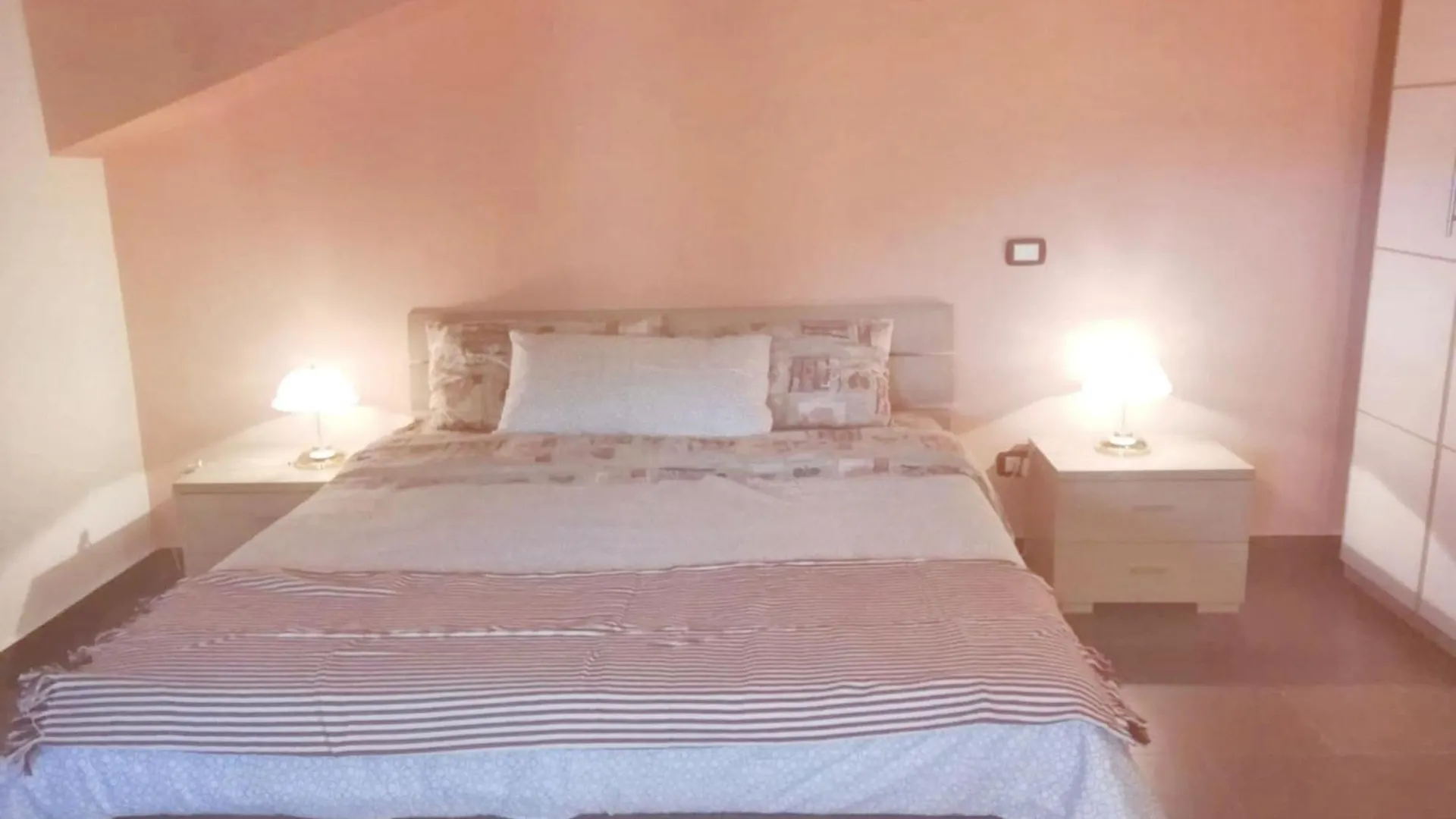 Spacious Apartment In Casalvecchio Siculo 95 M² Mountain View
